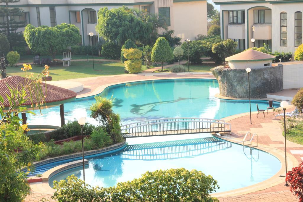 Aveda Blue Country Resort Panchgani Εξωτερικό φωτογραφία